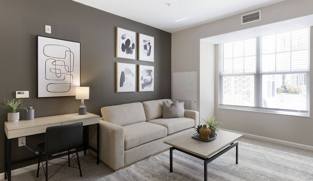 Modern Apartment in Prime Location (ID8750X25)