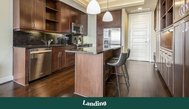 Modern Apartment in Prime Location (ID8502)