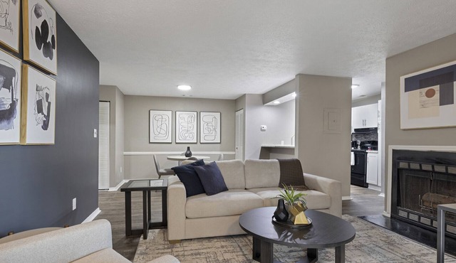 Modern Apartment in Prime Location (ID1015X053)