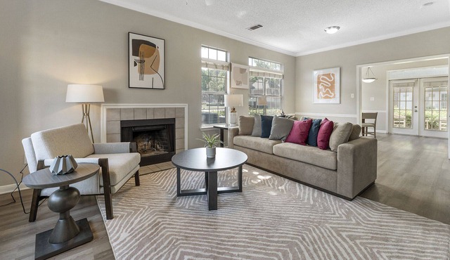 Modern Apartment in Prime Location (ID1166X382)