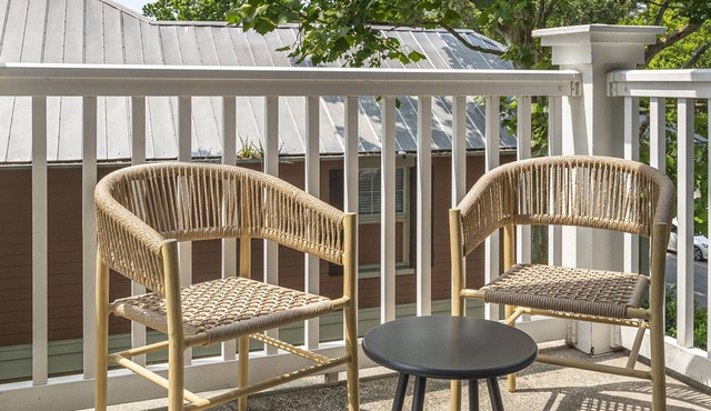 Modern Apartment in Prime Location (ID4577X6)