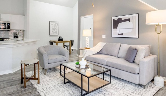 Modern Apartment in Prime Location (ID4919X60)