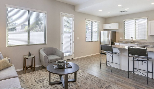 Modern Apartment in Prime Location (ID7861X78)