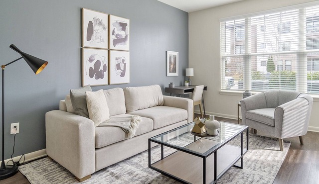 Modern Apartment in Prime Location (ID1267X878)