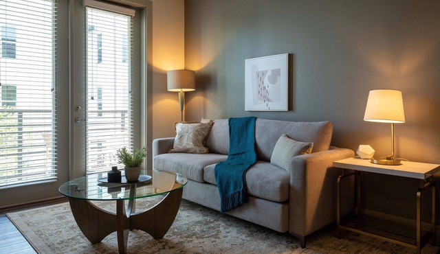 Modern Apartment in Prime Location (ID5077X2)