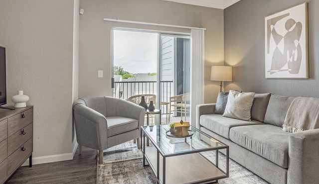 Modern Apartment in Prime Location (ID9196X08)