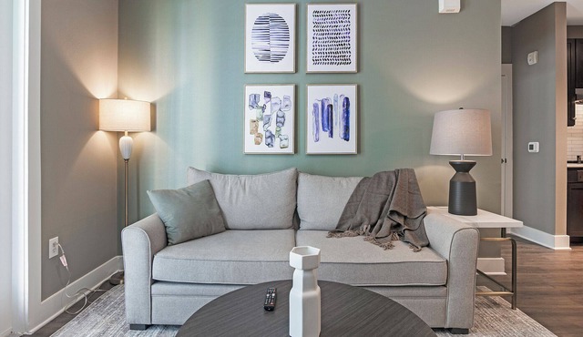 Modern Apartment in Prime Location (ID1166X331)