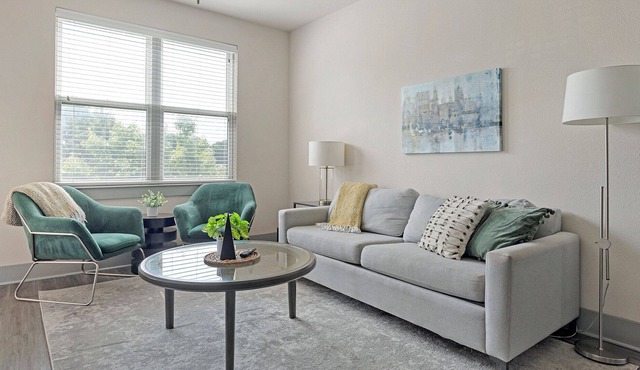 Modern Apartment in Prime Location (ID1384X902)