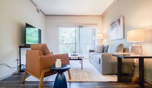 Modern Apartment in Prime Location (ID5166X12)