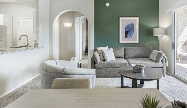 Modern Apartment in Prime Location (ID7329X53)