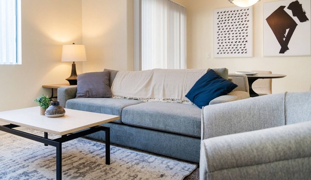 Modern Apartment in Prime Location (ID7401X51)