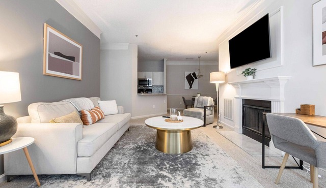 Modern Apartment in Prime Location (ID3016X81)
