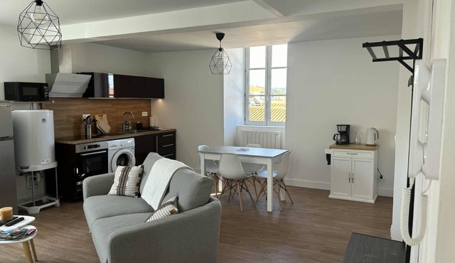 Modern apartment in the heart of the Auvergne. 10 min from Les Termes de Châtel-Guyon.