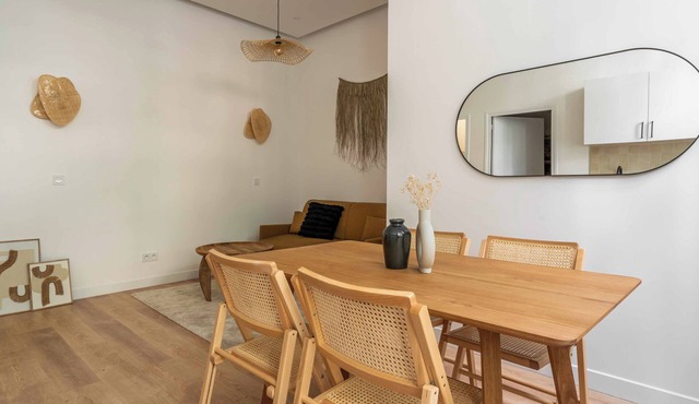 Modern apartment in the heart of Paris