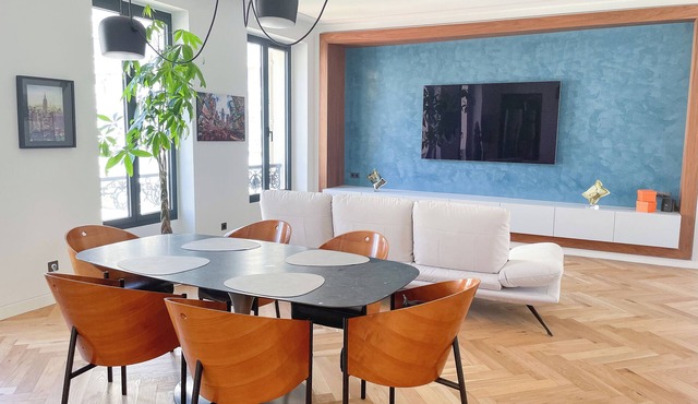 Modern apartment in the center of Monaco, a stone's throw from the port and the Grand Prix