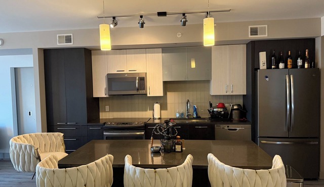 Modern Apartment in the Heart of Tysons, VA – Perfect for Business & Relaxation