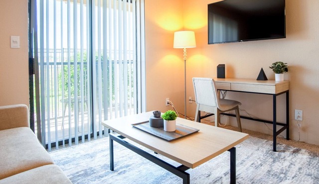 Modern Apartment in Prime Location (ID7063X24)