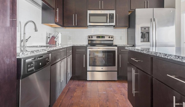Modern Apartment in Prime Location (ID1180X314)