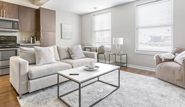 Modern Apartment in Prime Location (ID8141X3)