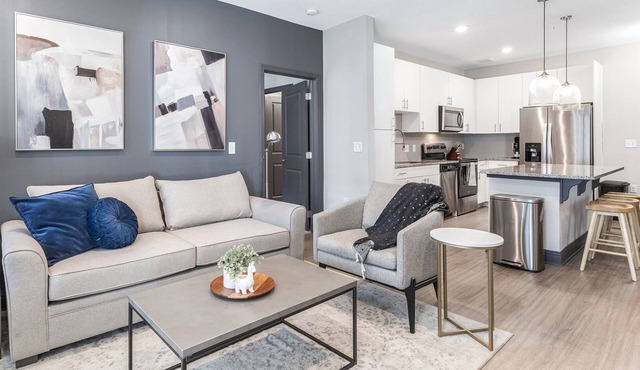 Modern Apartment in Prime Location (ID2094X86)