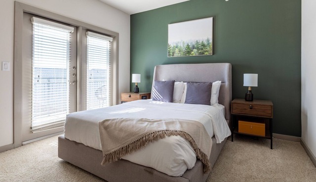 Modern Apartment in Prime Location (ID7009X57)