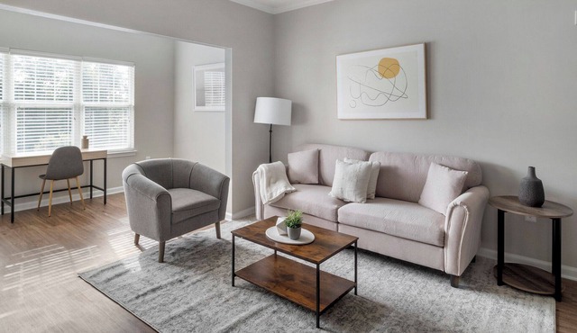 Modern Apartment in Prime Location (ID1388X007)