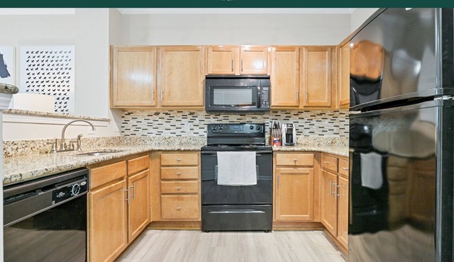 Modern Apartment in Prime Location (ID5864X01)