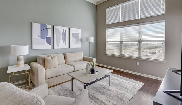 Modern Apartment in Prime Location (ID9965X67)