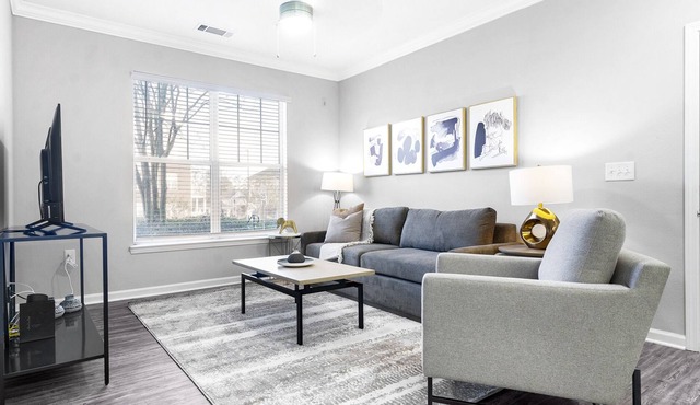 Modern Apartment in Prime Location (ID9181X43)