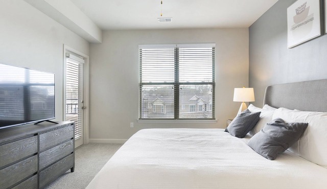 Modern Apartment in Prime Location (ID9271X08)