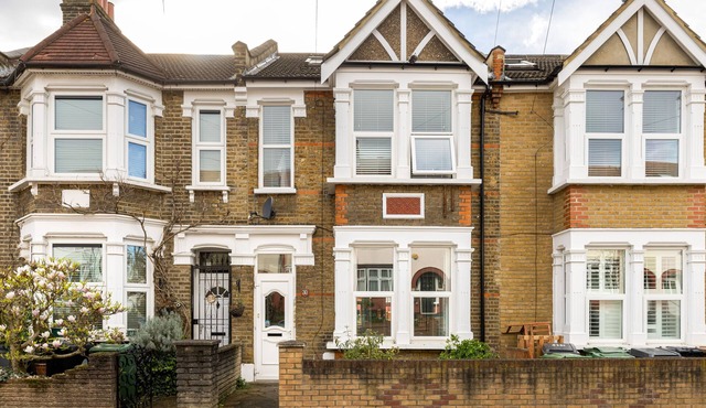 Modern Apartment in Walthamstow