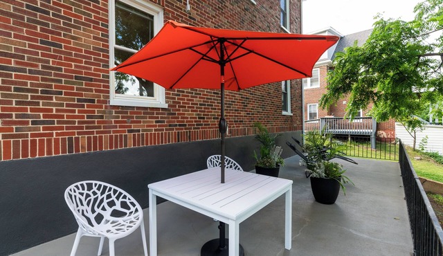 Modern Apartment Near Downtown Waynesboro w/Full Kitchen and Large Outdoor Patio