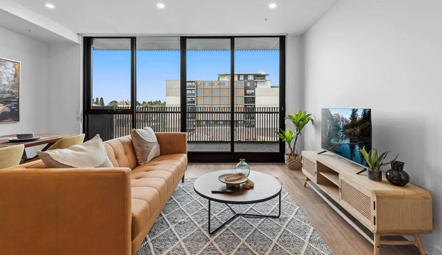 Modern Apartment on Burgundy Precinct & Parklands