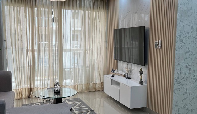 Modern apartment only 5 minutes from the airport and 10 minutes from the beach