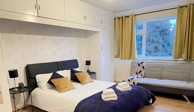 Modern Apartment Private Bathroom