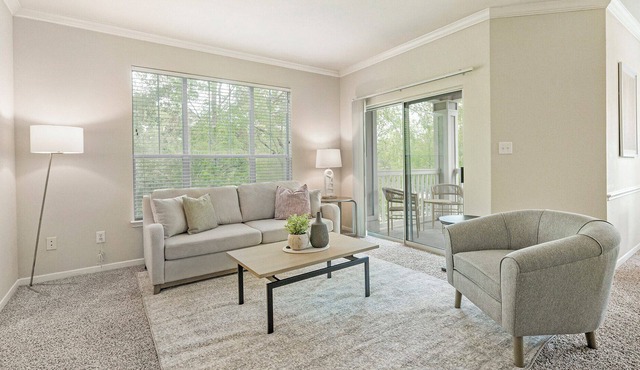 Modern Apartment in Prime Location (ID4543X82)