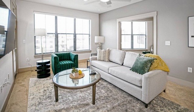Modern Apartment in Prime Location (ID1245)