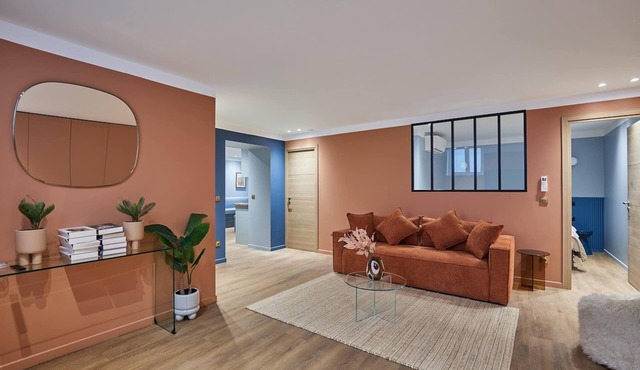 Modern Apartment With AC Center of Paris