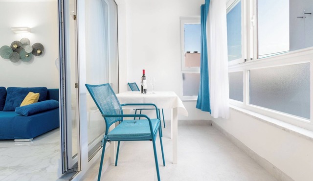 Modern apartment with balcony, close to the beach