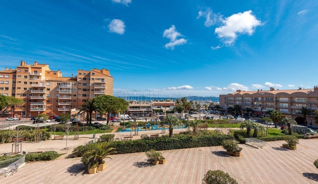 Modern apartment with sea views on the Côte dAzur