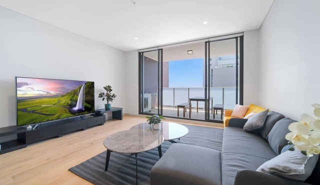 Modern Apt - 3 BEDS/1 CAR/Nr Station/Eats/CBD