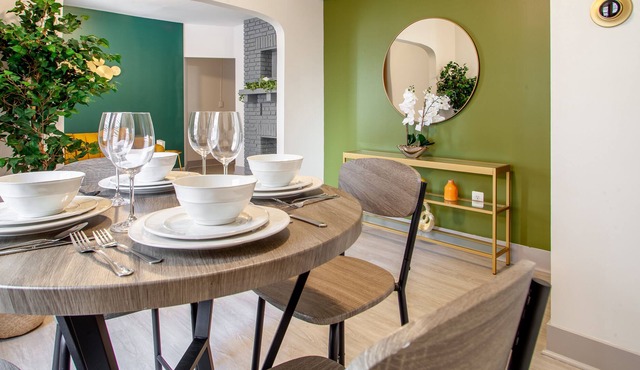 Modern Apt Downtown BMORE