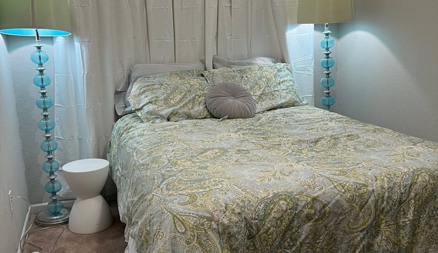 Modern Aqua Oasis, Unit 2