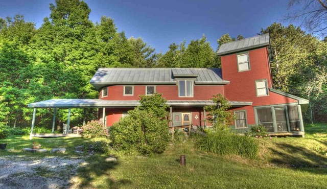 Modern Barn home near 5 Ski Areas