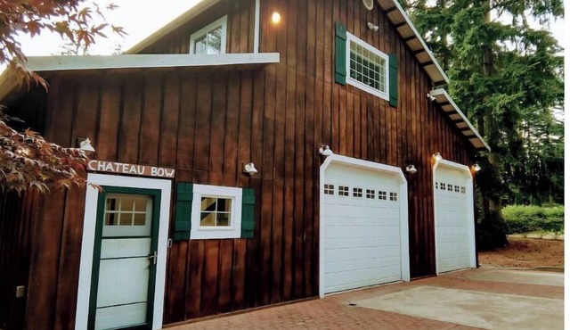 Modern Barn Retreat with Private Taproom & Forest Views
