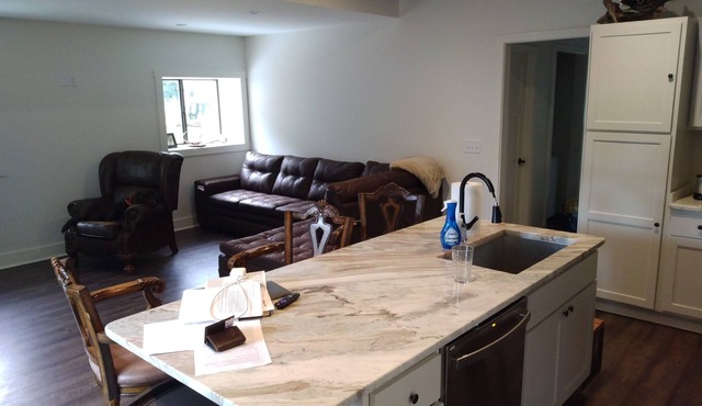 Modern Barndo w/beautiful view - plenty of room for family gatherings