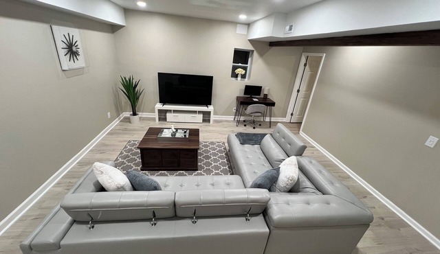 Modern Basement Retreat 2BR King Suite