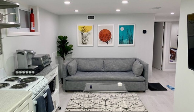 Modern Basement Suite w/Private Entrance in Quiet Tree-Filled Neighborhood