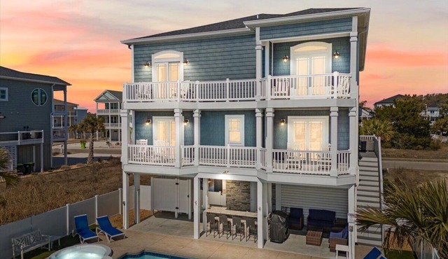 Modern Beach House: GameRoom, HeatedPool, HotTub, & TikiBar in Ocean Isle Beach