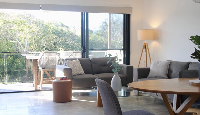 Modern Beach House, Pet Friendly - Sunshine Coast